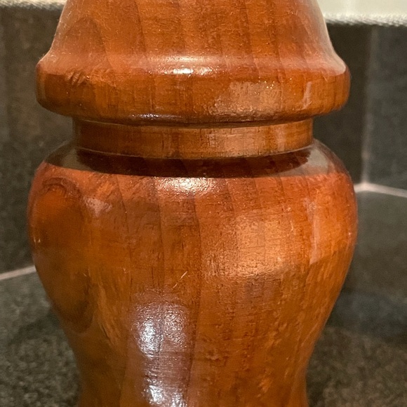 A pair of accent lamps to go anywhere - Picture 6 of 9